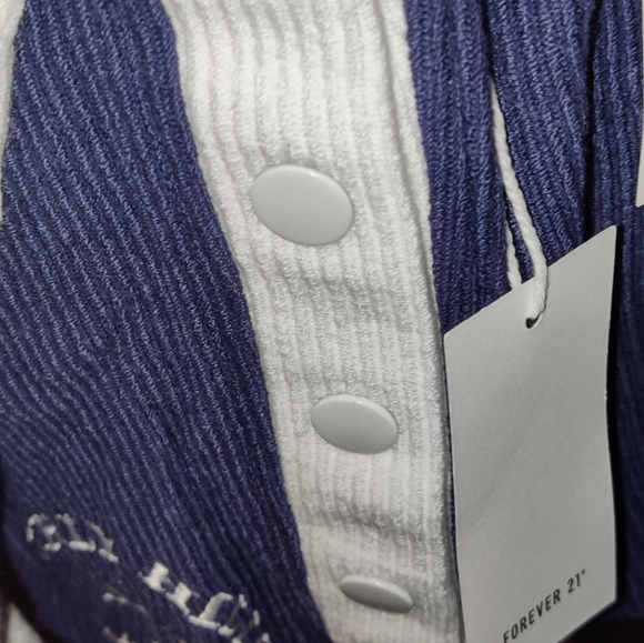 NWT- Beverly Hills Short Set - Picture 4 of 8